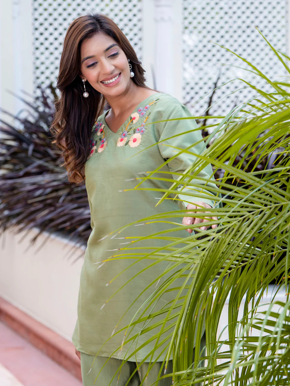 Shamita Floral Embroidered Top With Trousers