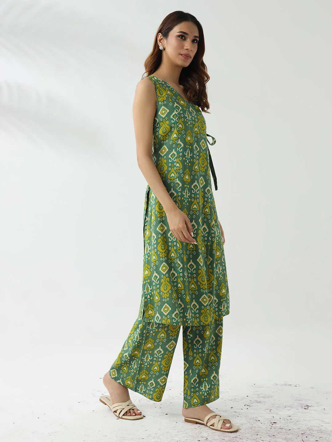 Shaad Women's Green Cotton Straight Kurta With Palazzo